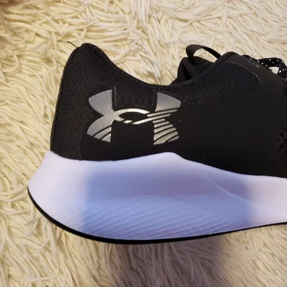 NEW Under Armour Charged Aurora 2 3025060-001 Women Black/White Size 9.5 Shoes - Picture 5 of 7